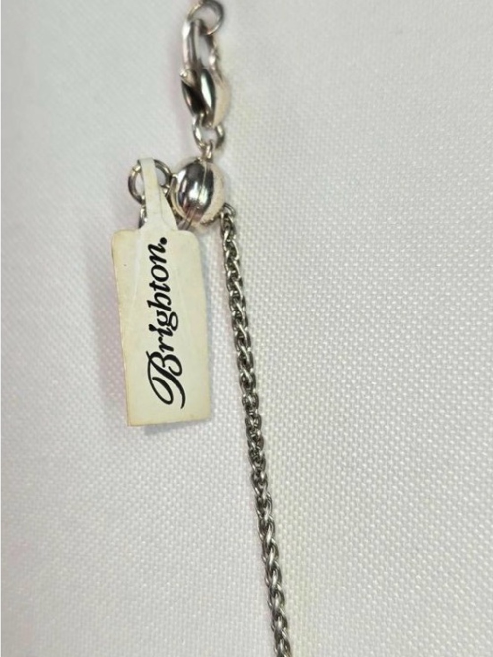🆕😇 BRIGHTON HALO ‘RAYS’ SWAROVSKI CRYSTAL SLVR VTG Necklace - Picture 5 of 5